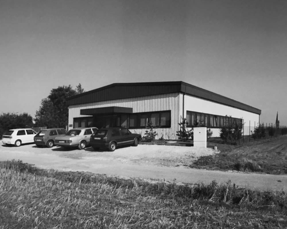 historical photo: building